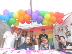 Stärkung des Coming Out von Jugendlichen und Homophobieabbau unter Jugendlichen
